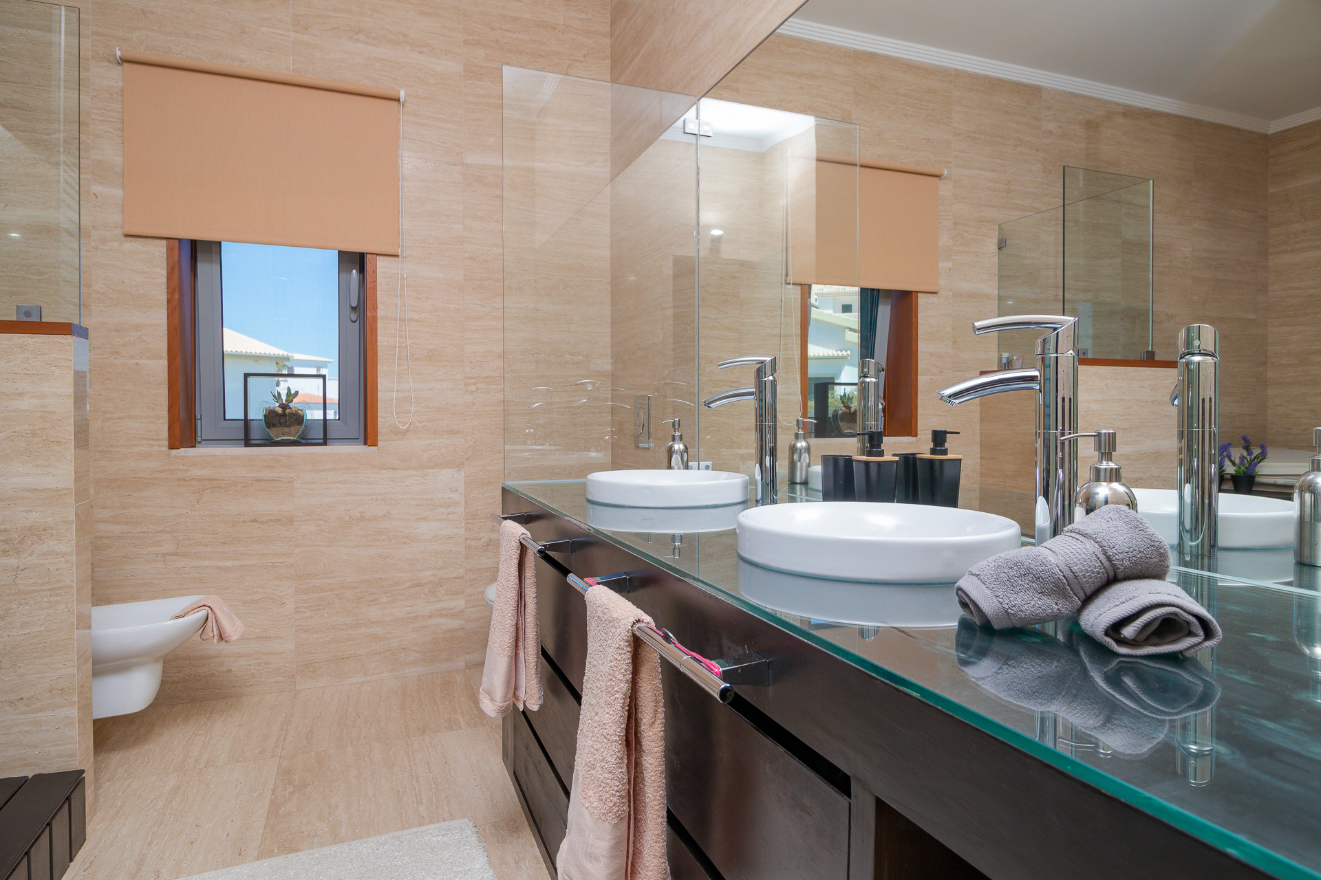 IMG_6233.jpg - Bathroom
