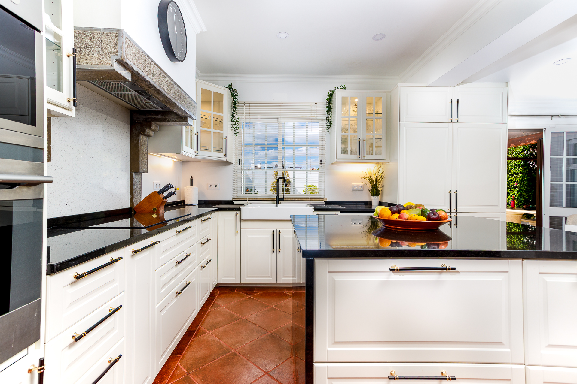 After: bright, well-balanced kitchen photography with no blown highlights