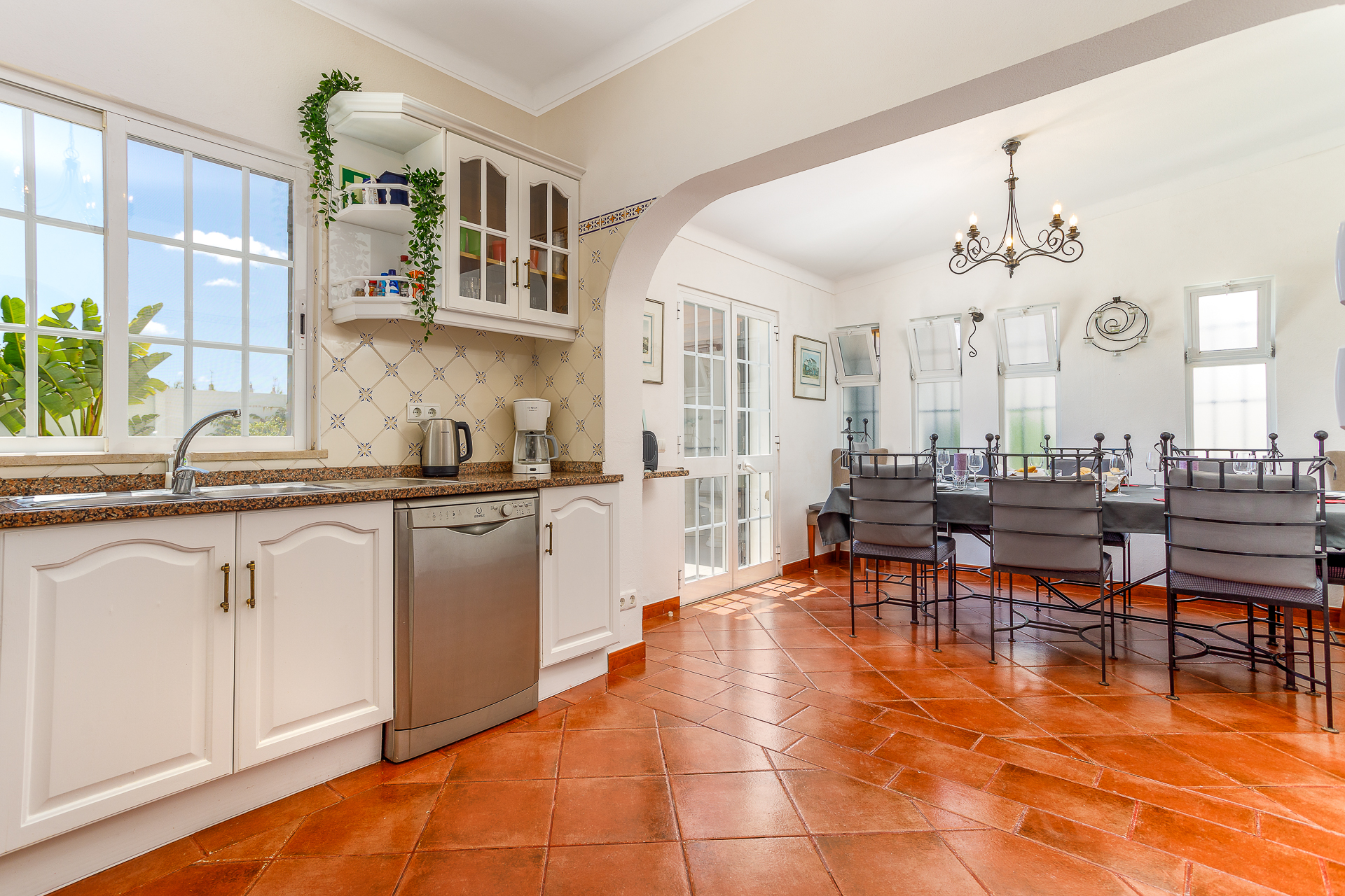 L71A4242-Edit.jpg - Kitchen