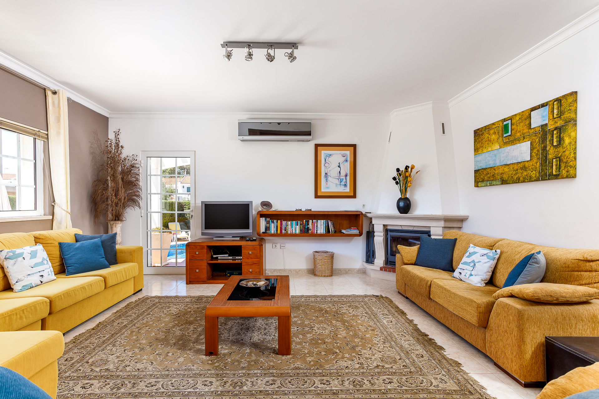 L71A4564-Edit.jpg - Lounge