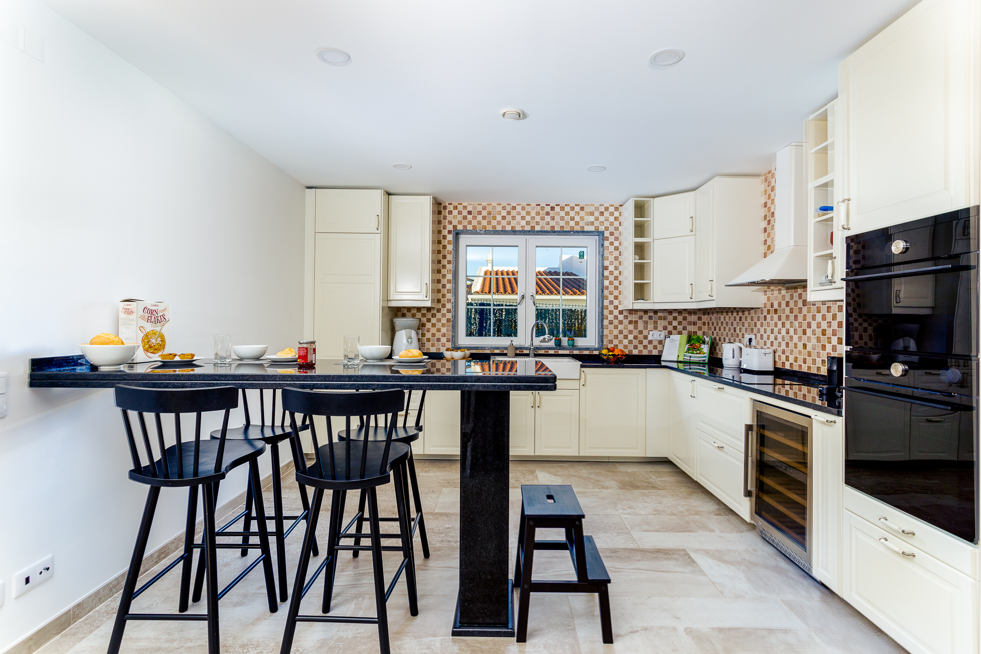 L71A6036-Edit-2.jpg - Kitchen