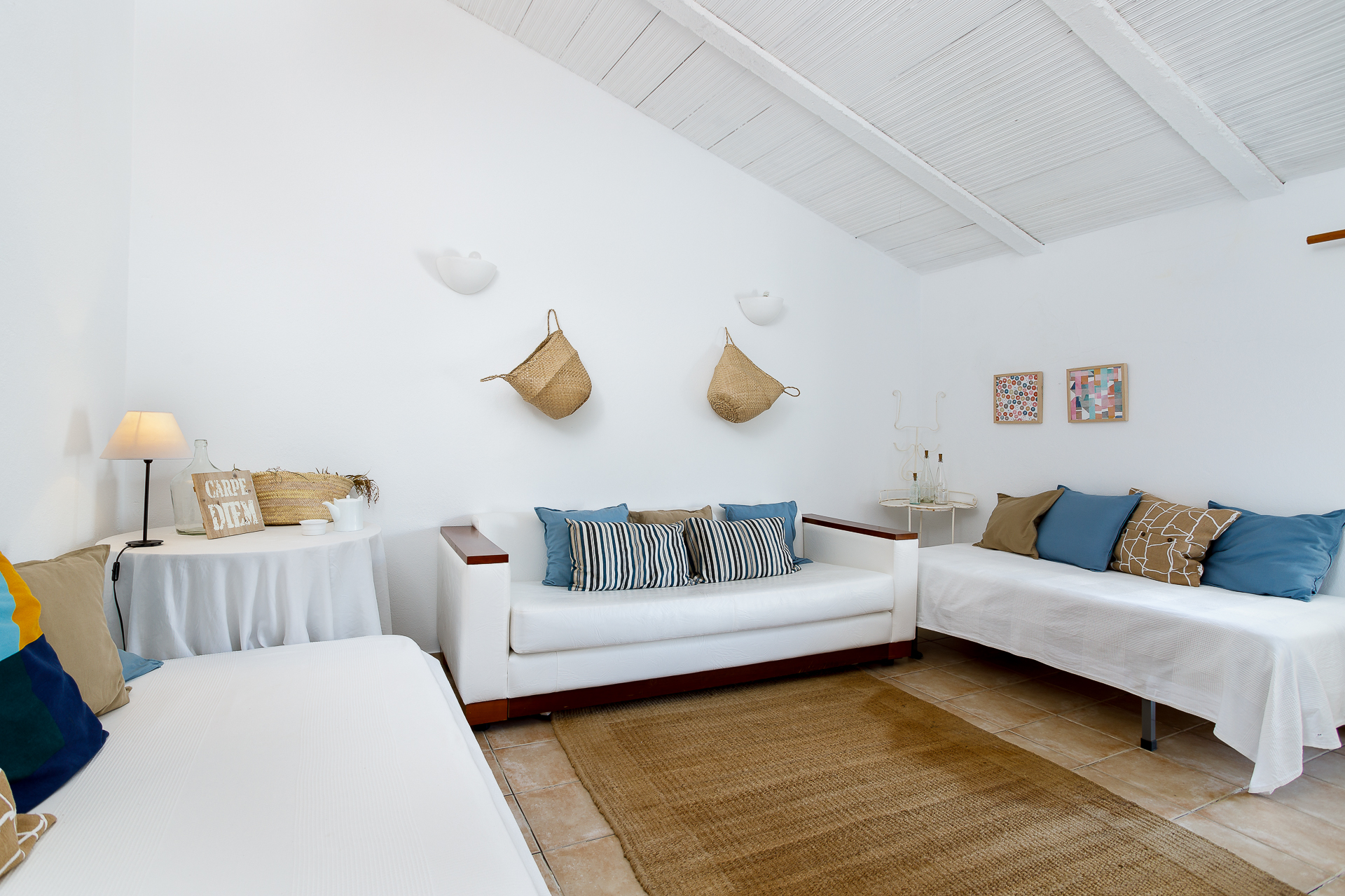 L71A8893-Edit.jpg - Farm House Lounge